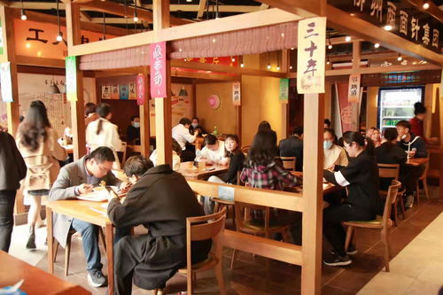 任性還是執(zhí)著？杭城雙姝打造400方螺螄粉王國，帥氣小哥成忠實(shí)回頭客