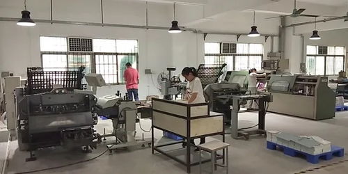 環(huán)?？照{(diào)為豪味來印刷工廠車間提供高效通風(fēng)降溫解決方案